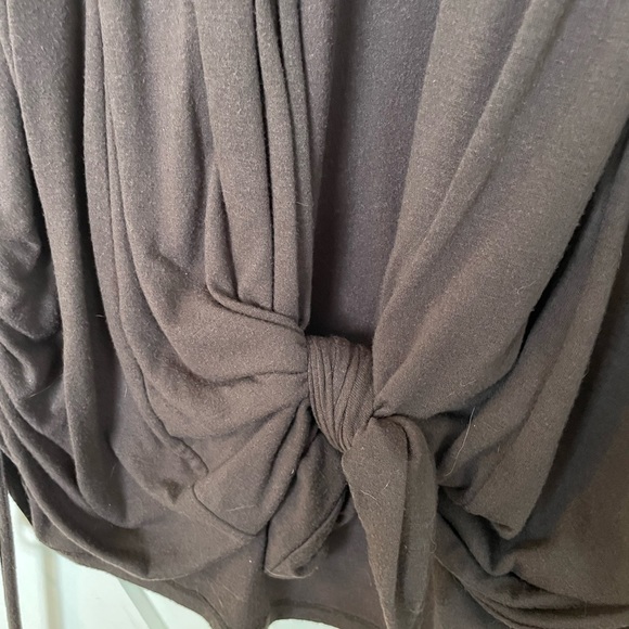 Fashion bug, brown sleeveless top. Fall, layering, back to school, teacher. - Picture 2 of 6